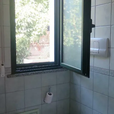 Casa Con Giardino Sulla Тертения