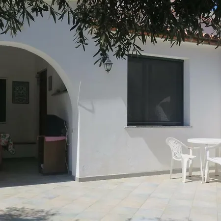 Semesterbostad Casa Con Giardino Sulla Tertenìa