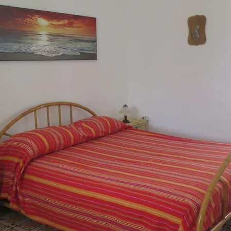 Casa Con Giardino Sulla Tertenìa